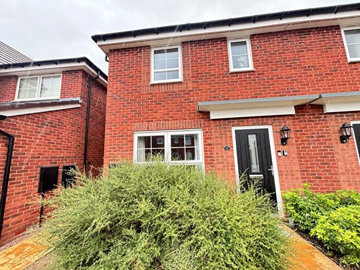 3 Bedroom House To Rent In Fern Green Close, Rugby, CV22