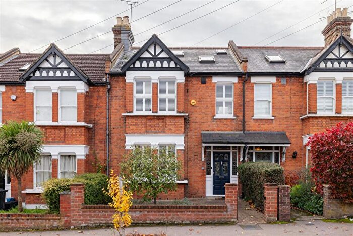 4 Bedroom House For Sale In Horn Lane, Woodford Green, IG8