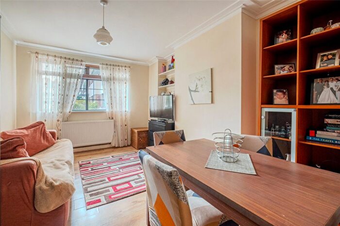 1 Bedroom Flat For Sale In Leigham Court Road, London, SW16