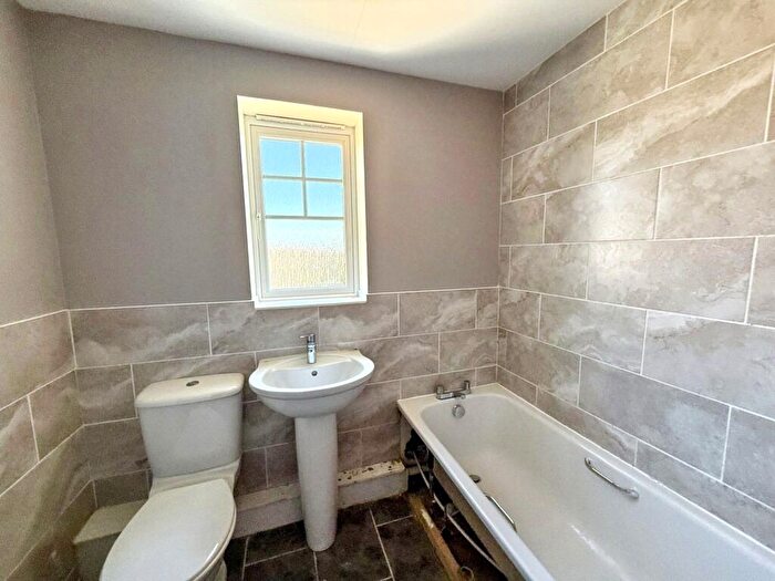 2 Bedroom Apartment To Rent In Mickley Close, Wallsend, Tyne And Wear, NE28