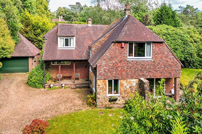 4 Bedroom Detached House For Sale In Heavegate Road, Crowborough, TN6