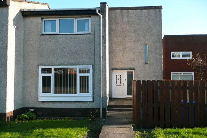 2 Bedroom End Of Terrace House To Rent In Kirktonholm Pl Kilmarnock East Ayrshire, KA1