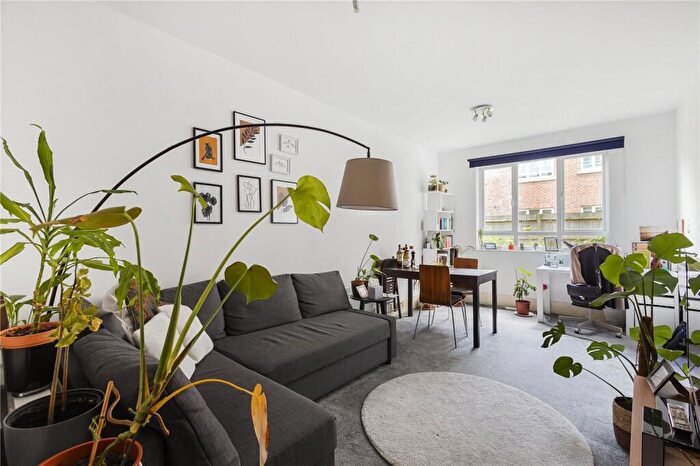 1 Bedroom Apartment To Rent In Celandine Drive, London, E8