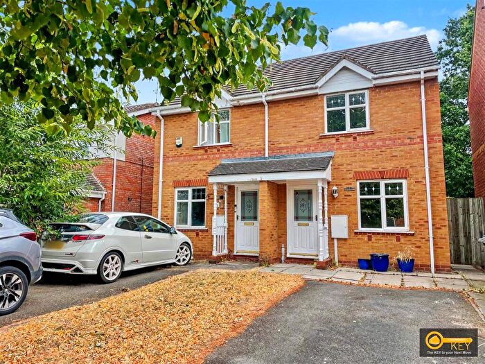 2 Bedroom Semi-Detached House For Sale In Penshurst Way, Maple Park, CV11