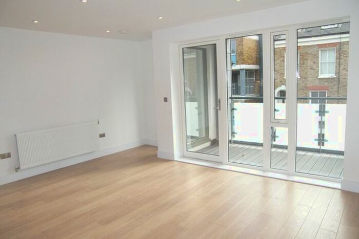 1 Bedroom Flat To Rent In Sidney Road, London, SW9
