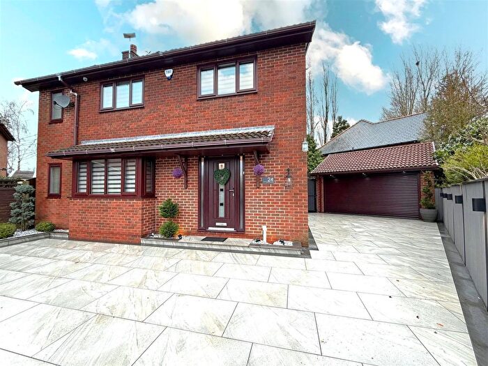 5 Bedroom Detached House For Sale In St. James Street, Westhoughton, Bolton, BL5