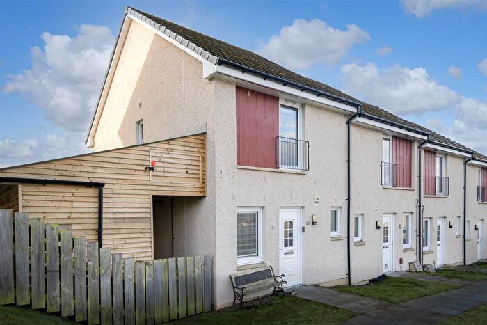 2 Bedroom End Of Terrace House For Sale In Foxglove Crescent, Inverness, IV2