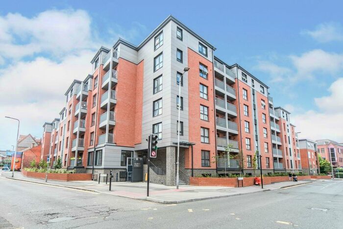2 Bedroom Apartment To Rent In Silver Street, Reading, RG1