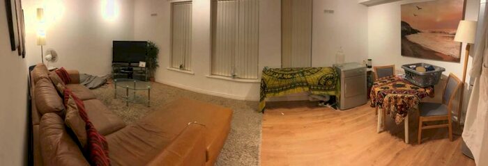 2 Bedroom Flat To Rent In High Lane, Chorlton, M21