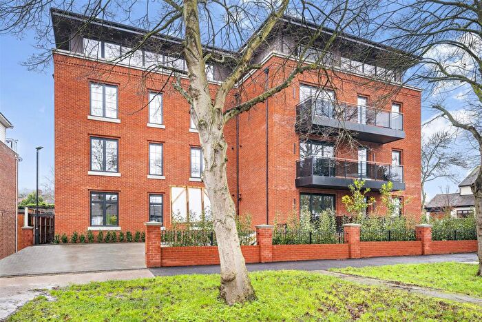 2 Bedroom Apartment To Rent In The Courtland, Whitehall Road, North Chingford, E4