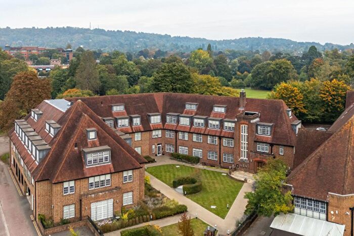 2 Bedroom Apartment For Sale In Lesbourne Road, Linden Court Lesbourne Road, RH2