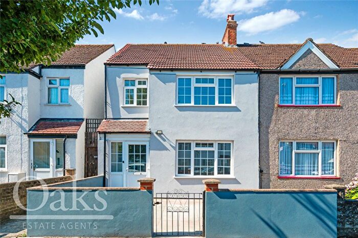 3 Bedroom End Of Terrace House To Rent In Longthornton Road, Streatham Vale, SW16