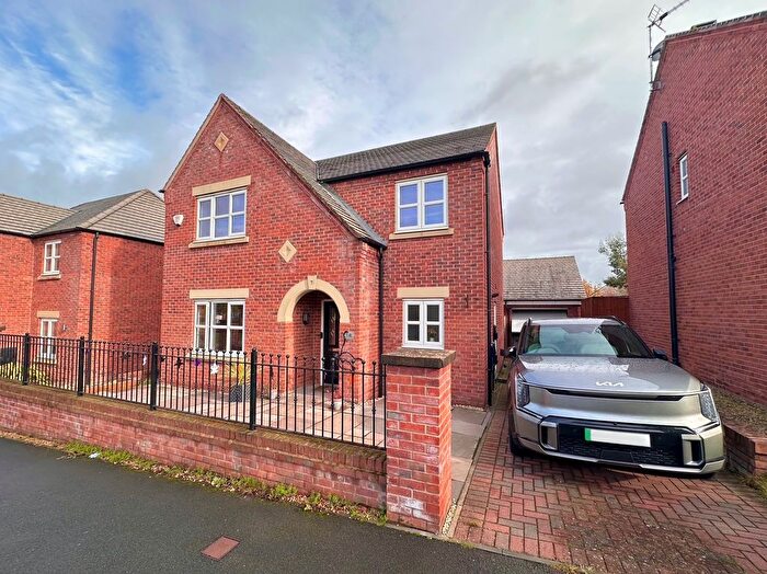 4 Bedroom Property To Rent In Cobblestone Drive, Swadlincote, DE11