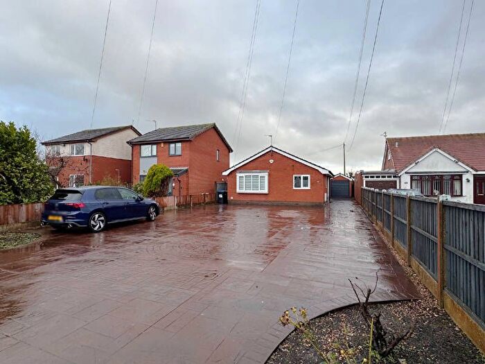 2 Bedroom Detached Bungalow For Sale In Fleetwood Road, Fleetwood, FY7