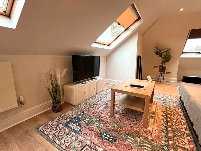 1 Bedroom Flat To Rent In Byron Road, London, W5