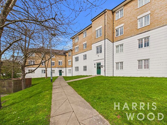 2 Bedroom Flat For Sale In The Yard, Braintree, Essex, CM7