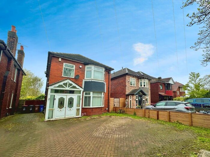 3 Bedroom Detached House To Rent In Lancaster Road, Salford, Greater Manchester, M6