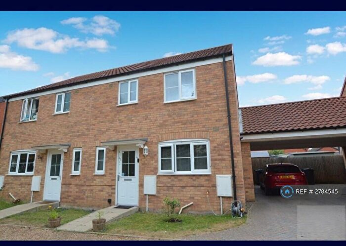 3 Bedroom Semi-Detached House To Rent In Miller Close, Norwich, NR9