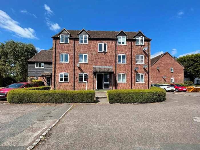 2 Bedroom Flat To Rent In Crawford Place, Newbury, RG14