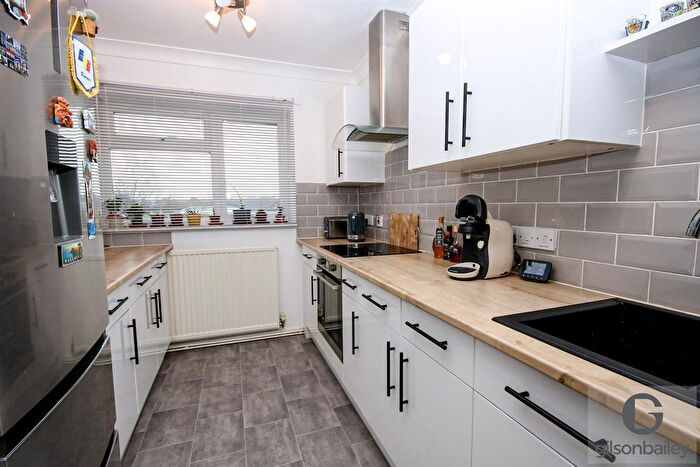 2 Bedroom Flat For Sale In Bowers Avenue, Norwich, NR3