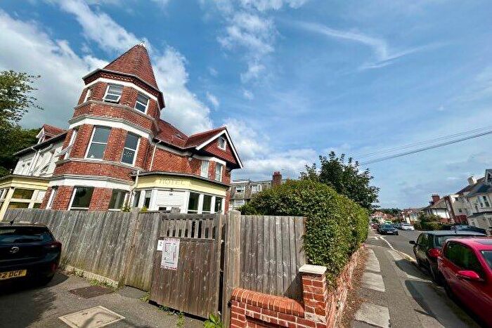 2 Bedroom Flat To Rent In Florence Road, Bournemouth, BH5