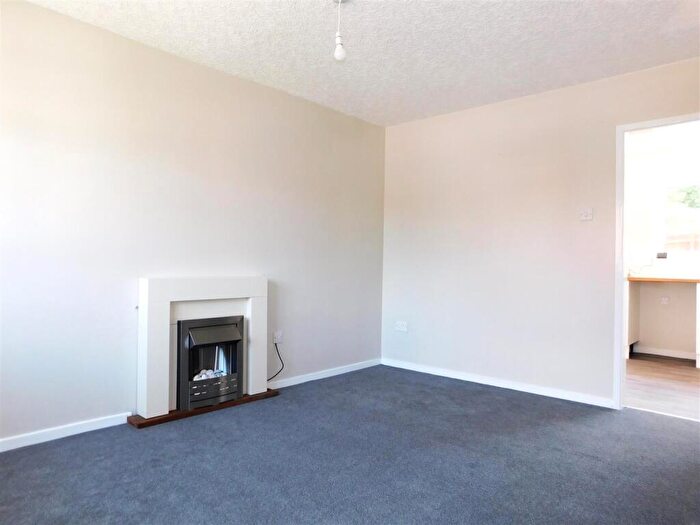 2 Bedroom Semi-Detached House For Sale In Mayfair Drive, Nuneaton, CV10