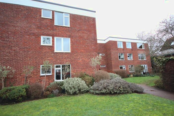 2 Bedroom Flat To Rent In Croftgate, Cambridge, CB3