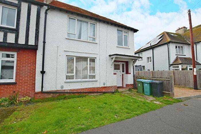 2 Bedroom Flat To Rent In Burnham Avenue, Bognor Regis, PO21
