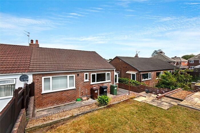 2 Bedroom Bungalow For Sale In Kingsway, Garforth, Leeds, West Yorkshire, LS25