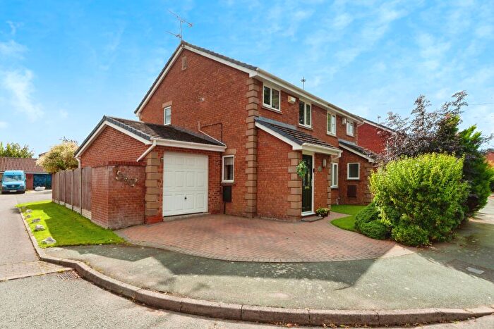 3 Bedroom Semi-Detached House For Sale In Ashbourne Close, Great Sutton, Ellesmere Port, Cheshire, CH66