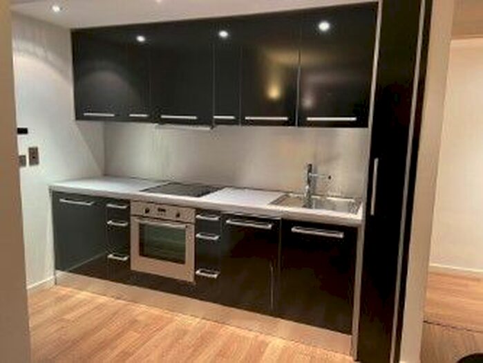 2 Bedroom Flat To Rent In Wellington Street, Leeds, LS1