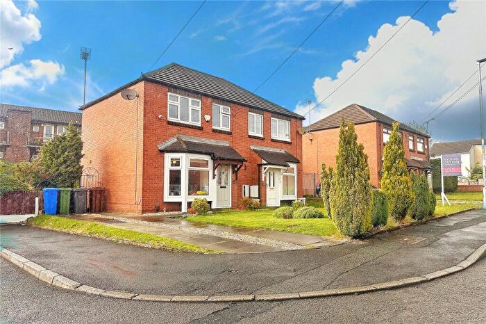 2 Bedroom Semi-Detached House For Sale In Earnshaw Close, Ashton-under-Lyne, Greater Manchester, OL7