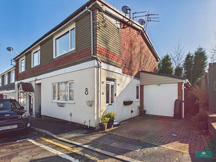 1 Bedroom Flat For Sale In The Gabriels, High Crompton, OL2