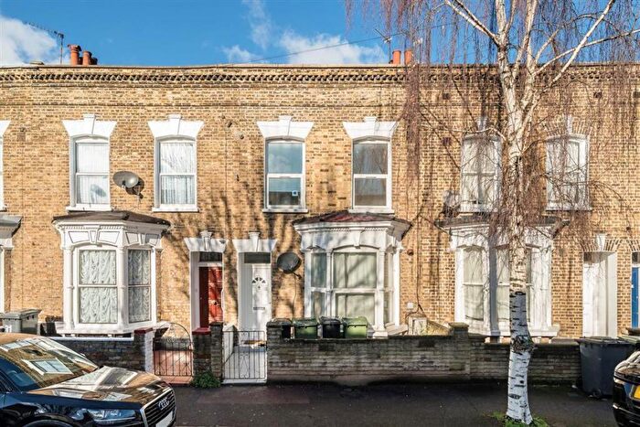 2 Bedroom Flat To Rent In Egmont Street, New Cross, SE14