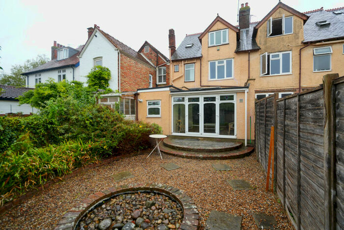5 Bedroom Terraced House To Rent In Botley Road, Botley, OX2