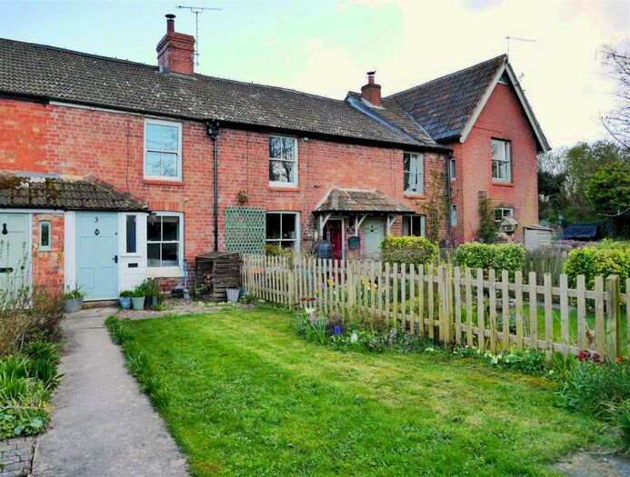 3 Bedroom Terraced House For Sale In Blackland Crossroad, Blacklands, Calne, SN11