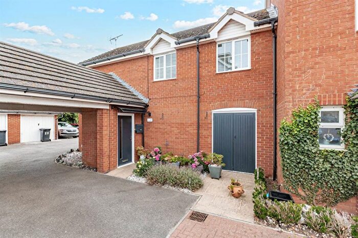 2 Bedroom Semi-detached House For Sale In Eversleigh Rise, Whitstable, CT5