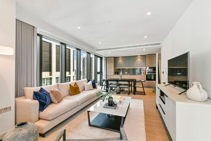 2 Bedroom Flat To Rent In George Street, South Quay, E14