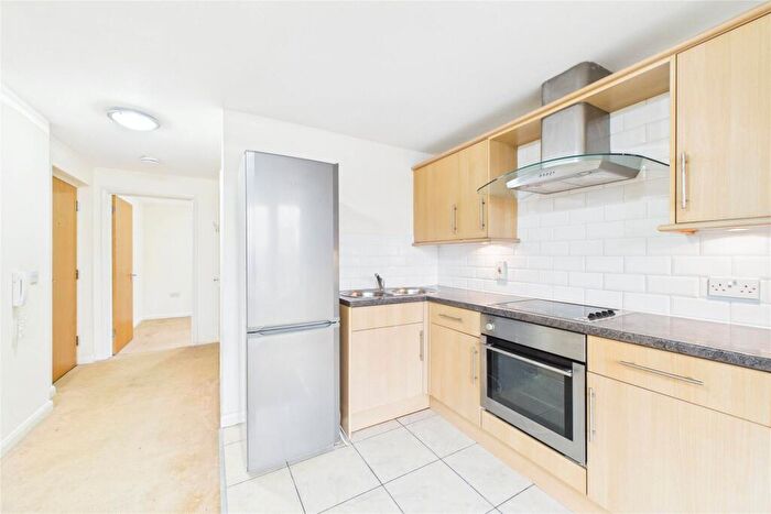 1 Bedroom Flat To Rent In Camp Road, Farnborough, Hampshire, GU14