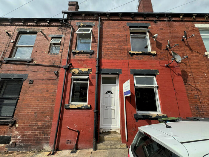 2 Bedroom Terraced House To Rent In Lascelles Road, Leeds, West Yorkshire, LS8
