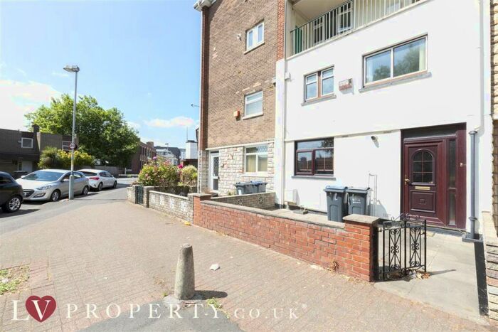 3 Bedroom House To Rent In Great Hampton Row, Birmingham, B19