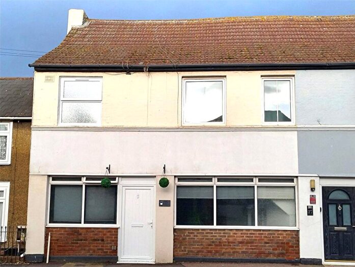 4 Bedroom Terraced House For Sale In London Road, Teynham, Sittingbourne, Kent, ME9