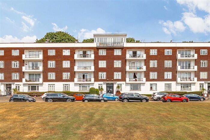 2 Bedroom Flat For Sale In Dollis Hill Lane, Dollis Hill, NW2