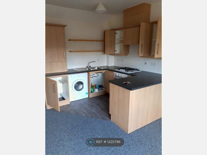 1 Bedroom Semi-Detached House To Rent In Watkins Square, Llanishen, Cardiff, CF14