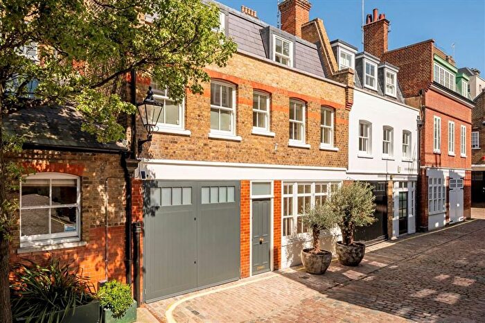 2 Bedroom Property To Rent In Devonshire Close, Marylebone, W1G