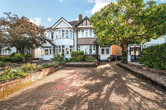 5 Bedroom Semi-Detached House For Sale In Hawes Lane, West Wickham, BR4