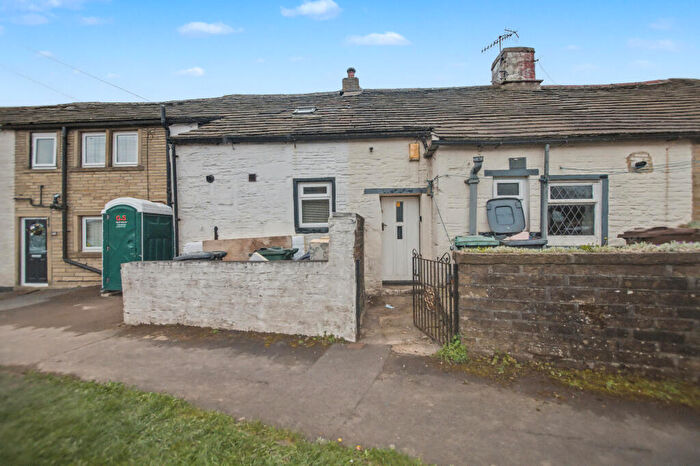 1 Bedroom Terraced House For Sale In Back Lane, Queensbury, Bradford, West Yorkshire, BD13