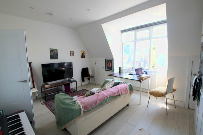 1 Bedroom Flat To Rent In Archway, Highgate, N6