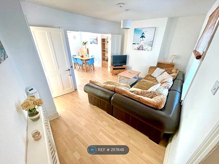4 Bedroom End Of Terrace House To Rent In South View Place, Bournemouth, BH2