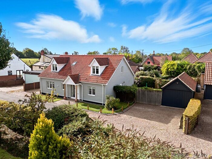 4 Bedroom Chalet For Sale In Mill Road, Battisford, IP14